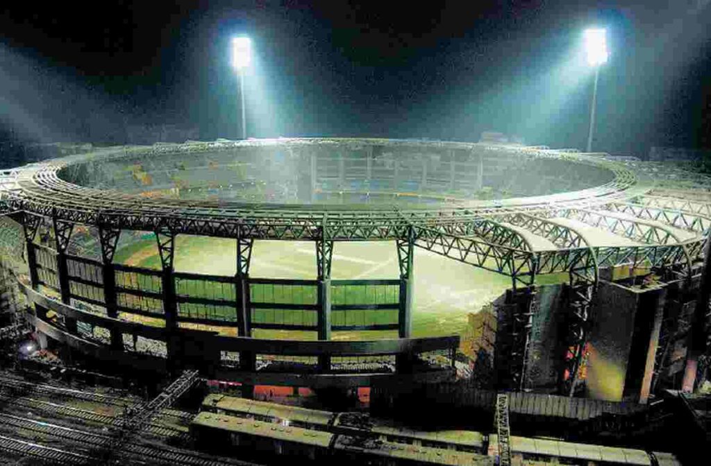 7. Wankhede Stadium ( Mumbai )